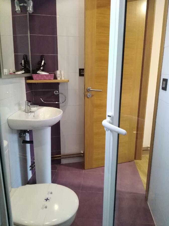 O Cruceiro Hotell Palas de Rei Eksteriør bilde